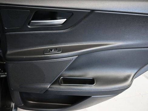 Used 2019 Jaguar XE S image 34