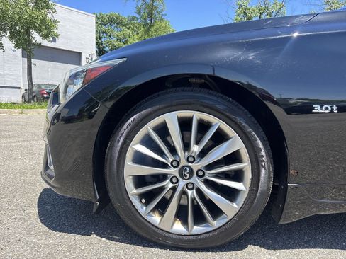 Used 2019 INFINITI Q50 Luxe w/ Essential Package (3.0T Luxe) AWD/4WD image 19
