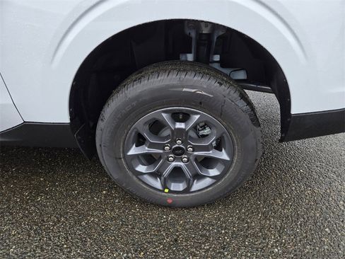 New 2026 Ford Maverick XLT image 9