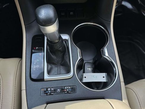 Used 2018 Toyota Highlander Limited Platinum image 18