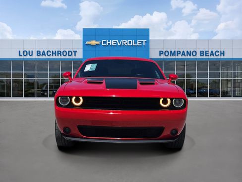 Used 2021 Dodge Challenger SXT w/ Plus Package RWD image 2