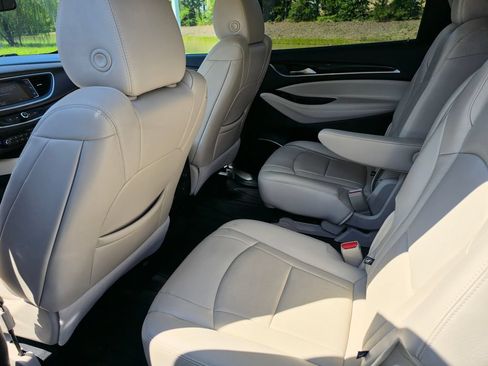 Used 2023 Buick Enclave Essence w/ Experience Buick Package FWD image 19
