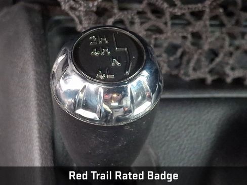 Used 2016 Jeep Wrangler Unlimited Rubicon AWD/4WD image 28