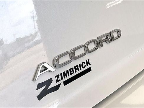 Used 2024 Honda Accord Touring image 9