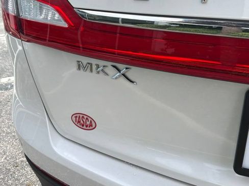 Used 2018 Lincoln MKX Reserve w/ Lincoln MKX Climate Package AWD/4WD image 7