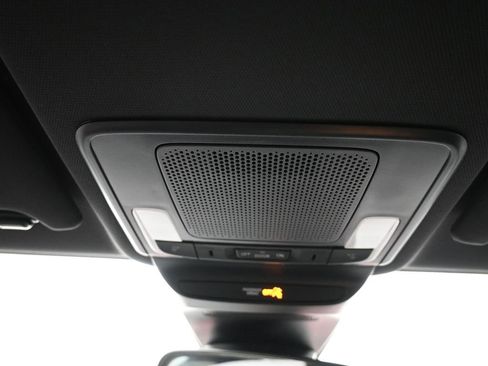 Certified 2025 Honda HR-V Sport image 17