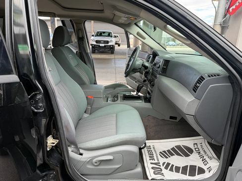 Used 2006 Jeep Grand Cherokee Laredo AWD/4WD image 20