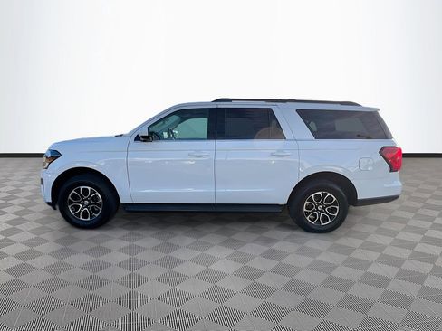 Used 2024 Ford Expedition Max XLT image 4