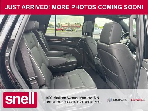 Used 2021 Cadillac Escalade Premium Luxury w/ Driver Assist Tech Package AWD/4WD image 7