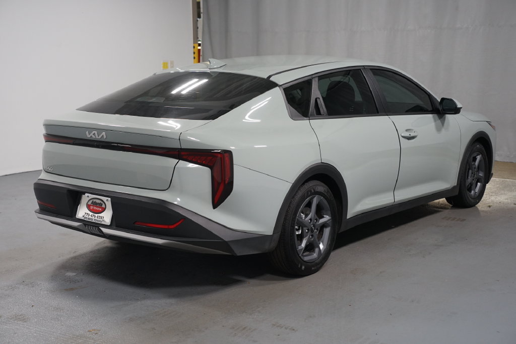 Used 2026 Kia K4 FWD image 8