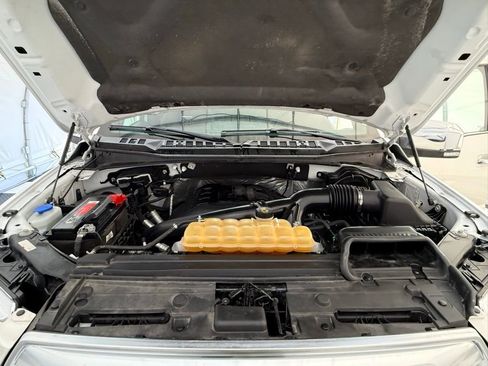 Used 2015 Ford F150 Platinum w/ Equipment Group 701A Luxury image 8