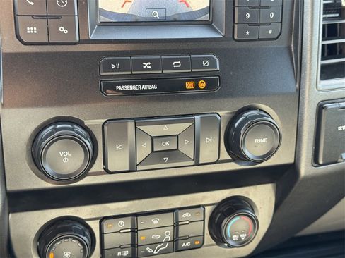 Certified 2022 Ford F250 XL w/ Power Equipment Group image 19