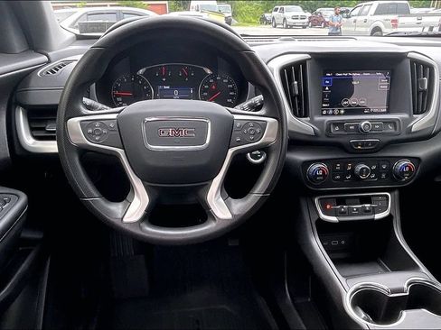 Used 2024 GMC Terrain SLE w/ Driver Convenience Package AWD/4WD image 5