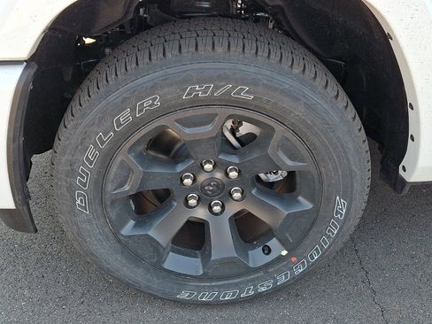 New 2026 RAM 1500 Big Horn AWD/4WD image 4