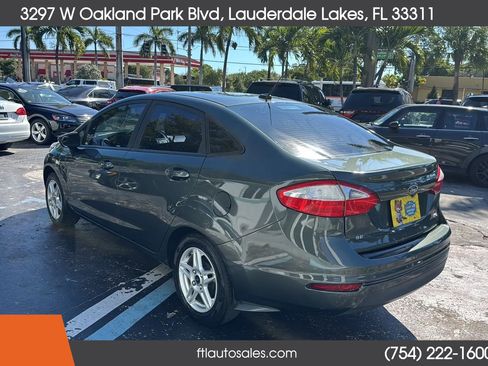Used 2018 Ford Fiesta SE FWD image 8