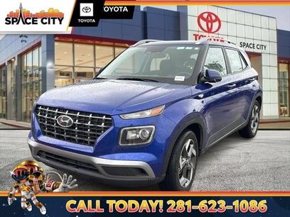 Used 2025 Hyundai Venue SEL
