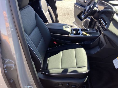 New 2026 Buick Enclave Sport Touring w/ LPO, Floor Liner Package image 16