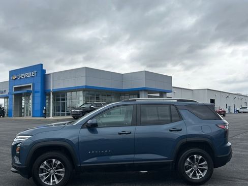 Used 2025 Chevrolet Equinox LT w/ Convenience Package II image 7