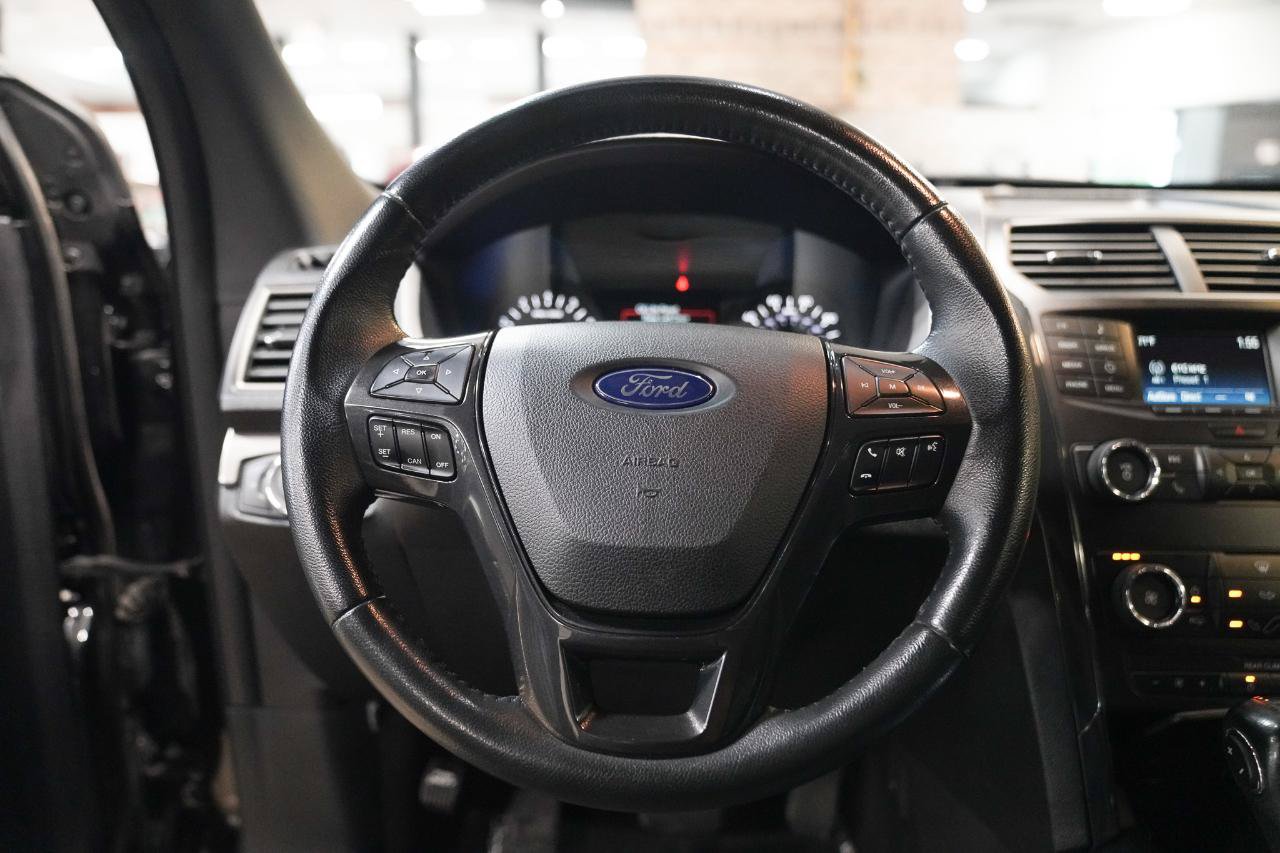 Used 2019 Ford Explorer XLT FWD image 33