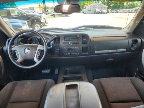 Used 2011 Chevrolet Silverado 2500 LT w/ Interior Plus Package AWD/4WD image 20