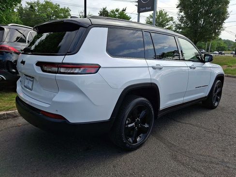 Used 2022 Jeep Grand Cherokee L Laredo AWD/4WD image 6