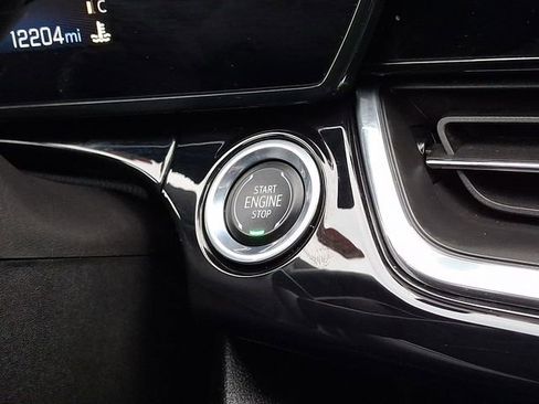 Used 2025 Chevrolet Trax RS w/ Driver Confidence Package image 25