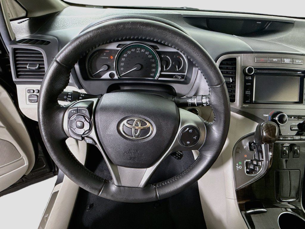 Used 2014 Toyota Venza XLE AWD/4WD image 19