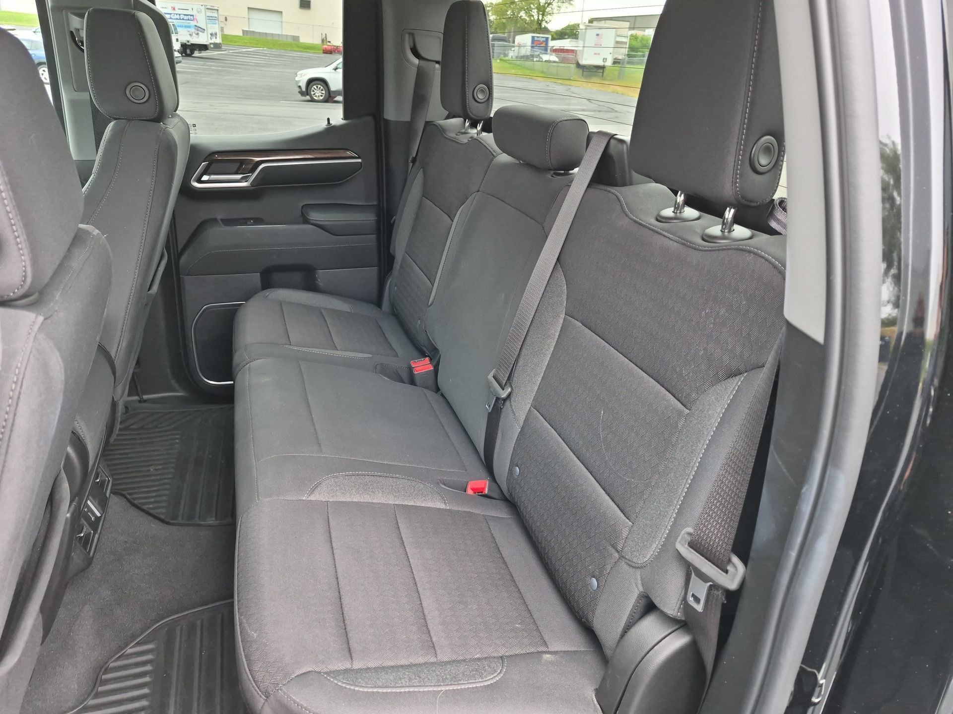 Certified 2024 Chevrolet Silverado 1500 LT AWD/4WD image 25