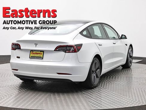 Used 2023 Tesla Model 3 Standard Range RWD image 5