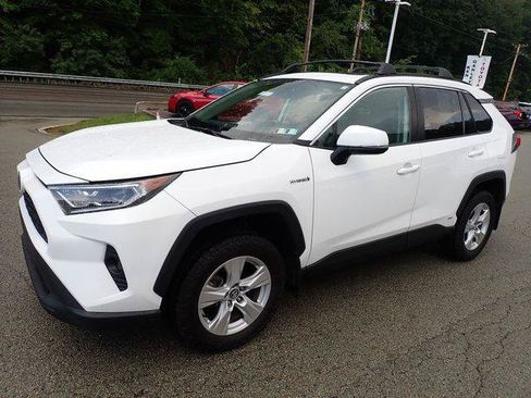 Certified 2021 Toyota RAV4 XLE w/ Convenience Package AWD/4WD image 11