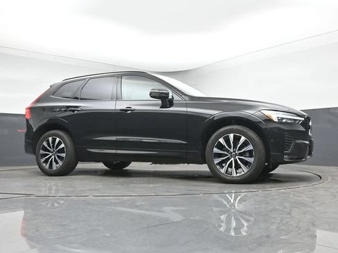 Used 2024 Volvo XC60 B5 Plus w/ Protection Package Premier AWD/4WD image 10