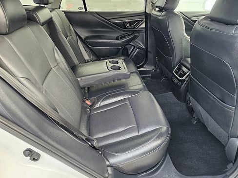 Used 2022 Subaru Outback Limited image 21