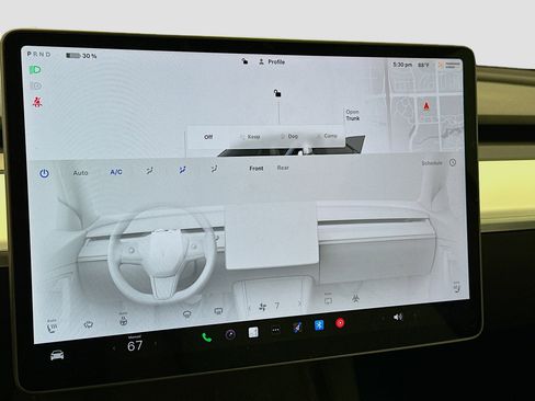 Used 2022 Tesla Model Y Long Range image 24