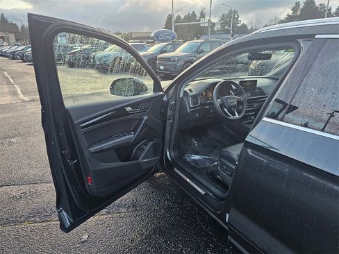 Used 2020 Audi Q5 e Premium Plus image 17