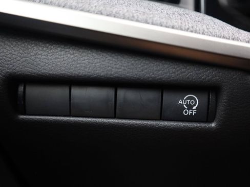Used 2026 Nissan Kicks SV w/ SV Premium Package FWD image 36