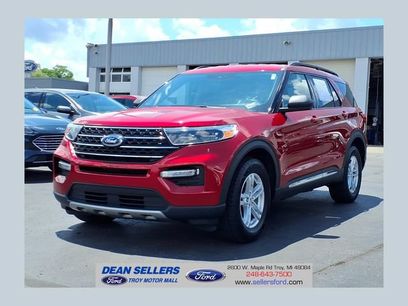 Certified 2023 Ford Explorer XLT w/ Equipment Group 202A