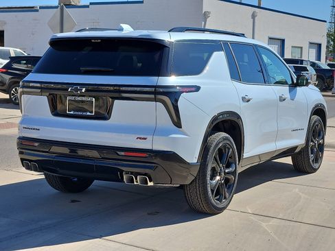 New 2027 Chevrolet Traverse RS FWD image 4