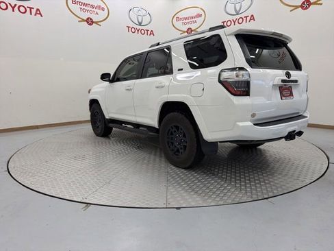 Used 2022 Toyota 4Runner SR5 Premium w/ Moonroof Package AWD/4WD image 3