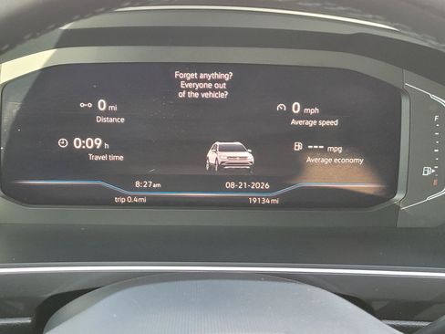 Used 2024 Volkswagen Tiguan SEL R-Line w/ MDO Package, Two-Row AWD/4WD image 7