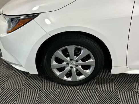 Used 2023 Toyota Corolla LE image 11