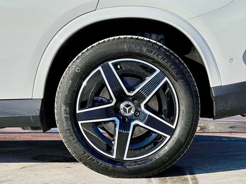 Certified 2024 Mercedes-Benz GLC 300 4MATIC image 16