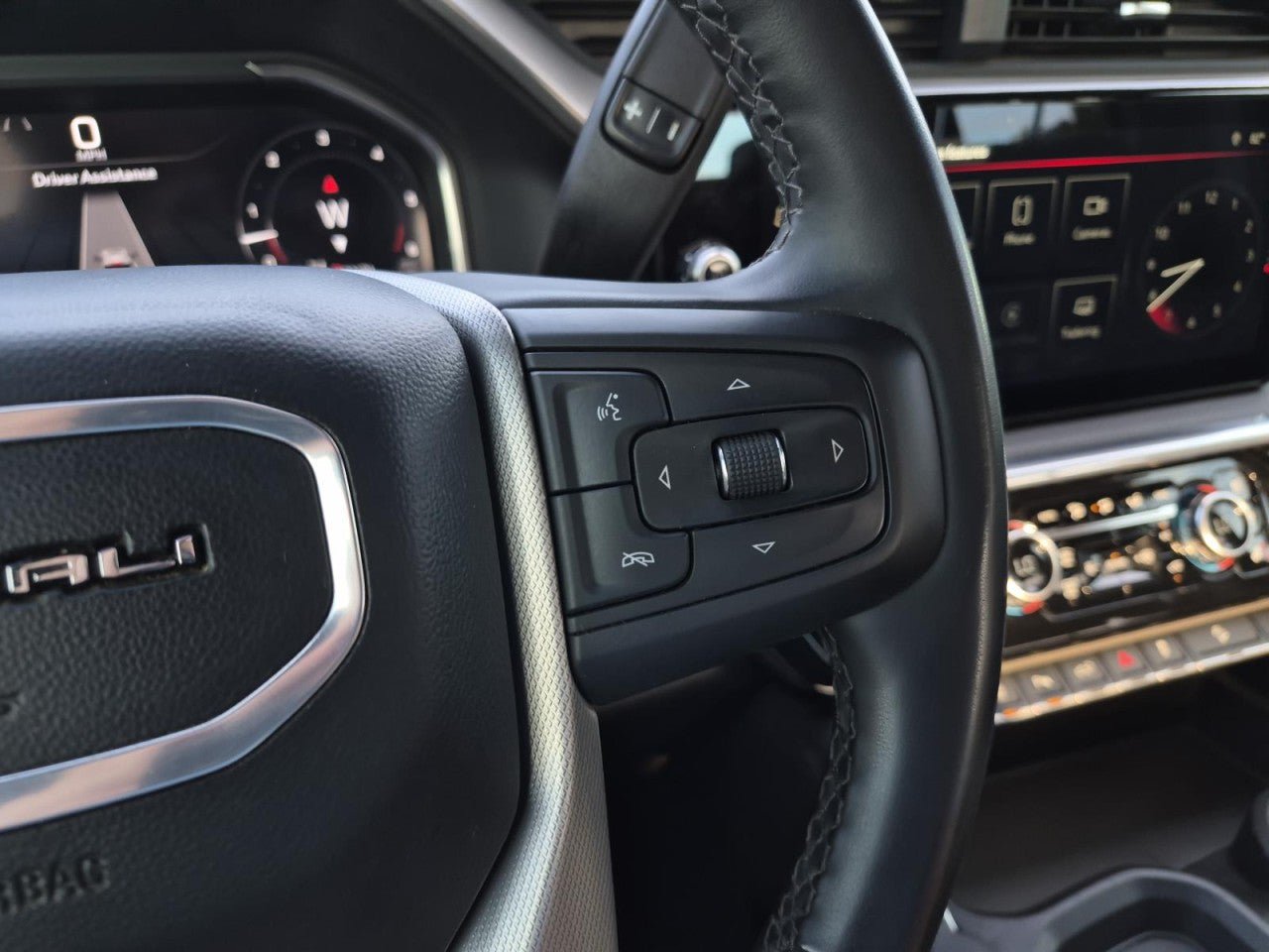 Certified 2025 GMC Sierra 2500 Denali AWD/4WD image 22