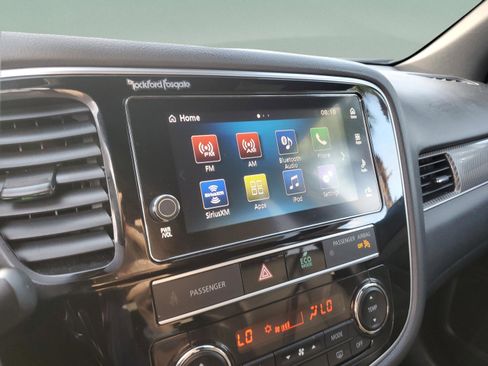 Used 2019 Mitsubishi Outlander GT image 17