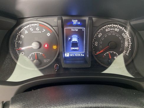 Used 2023 Toyota Tacoma SR image 15