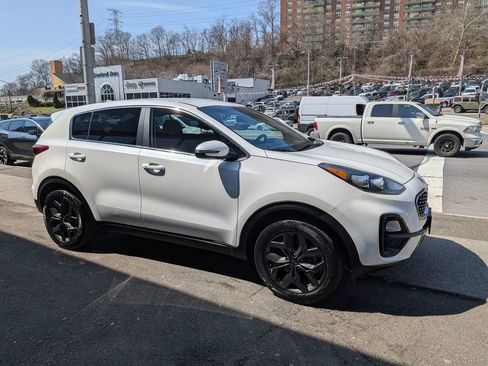 Used 2022 Kia Sportage LX w/ LX AWD Value Edition Package image 5