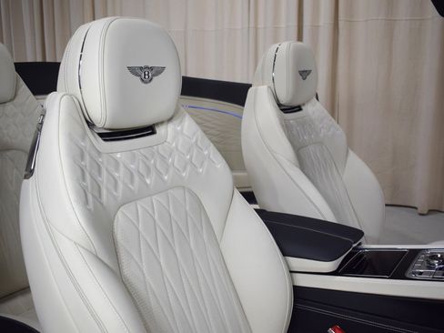 Certified 2026 Bentley Continental GTC AWD/4WD image 24