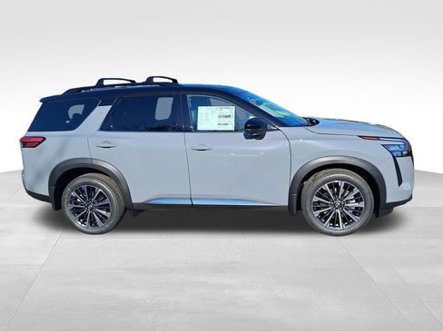 New 2026 Nissan Pathfinder Platinum AWD/4WD image 7