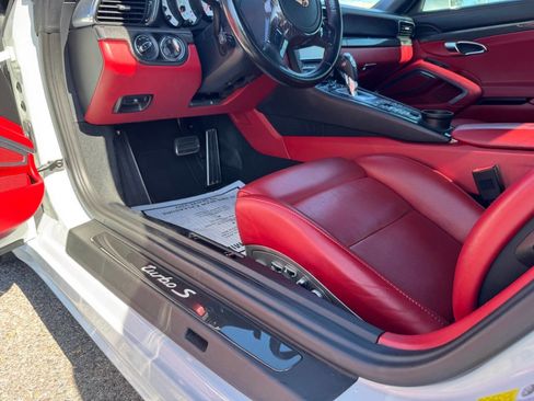 Used 2015 Porsche 911 Turbo S image 54