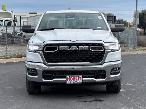 New 2026 RAM 1500 4x4 Crew Cab image 8