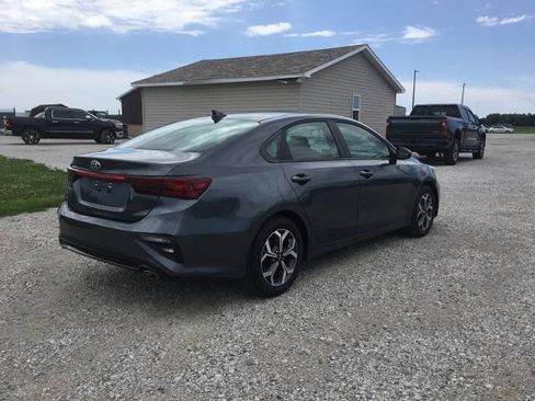 Used 2020 Kia Forte LXS FWD image 3